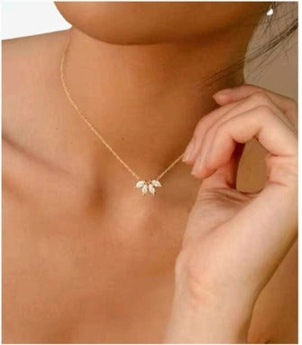 Diamondette Fan Necklace