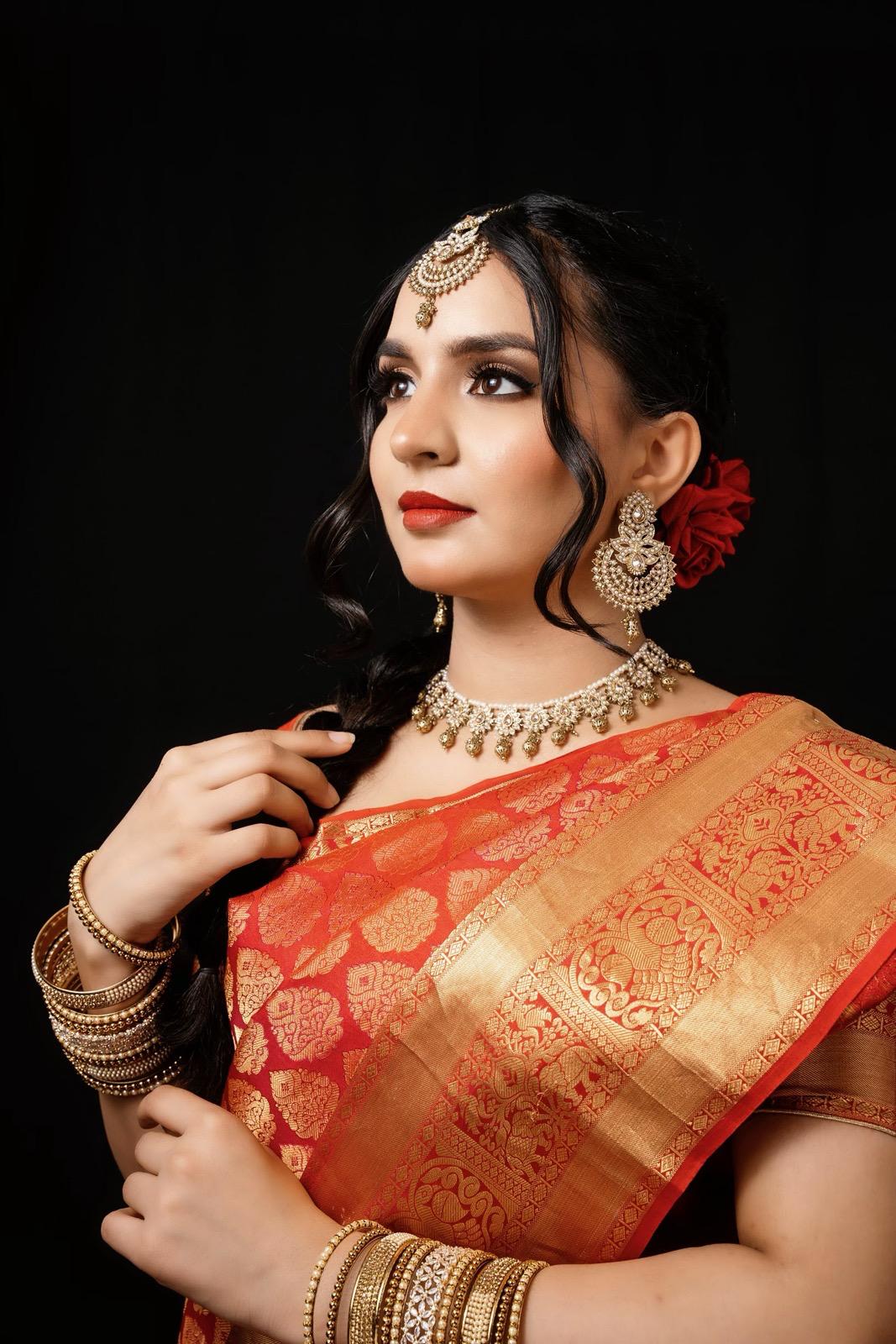 GOLDEN Necklace, Earrings & Tikka Set | Indian Jewelry | South Asian Jewelry | Tikka | Earings | Danglers | Partywear
