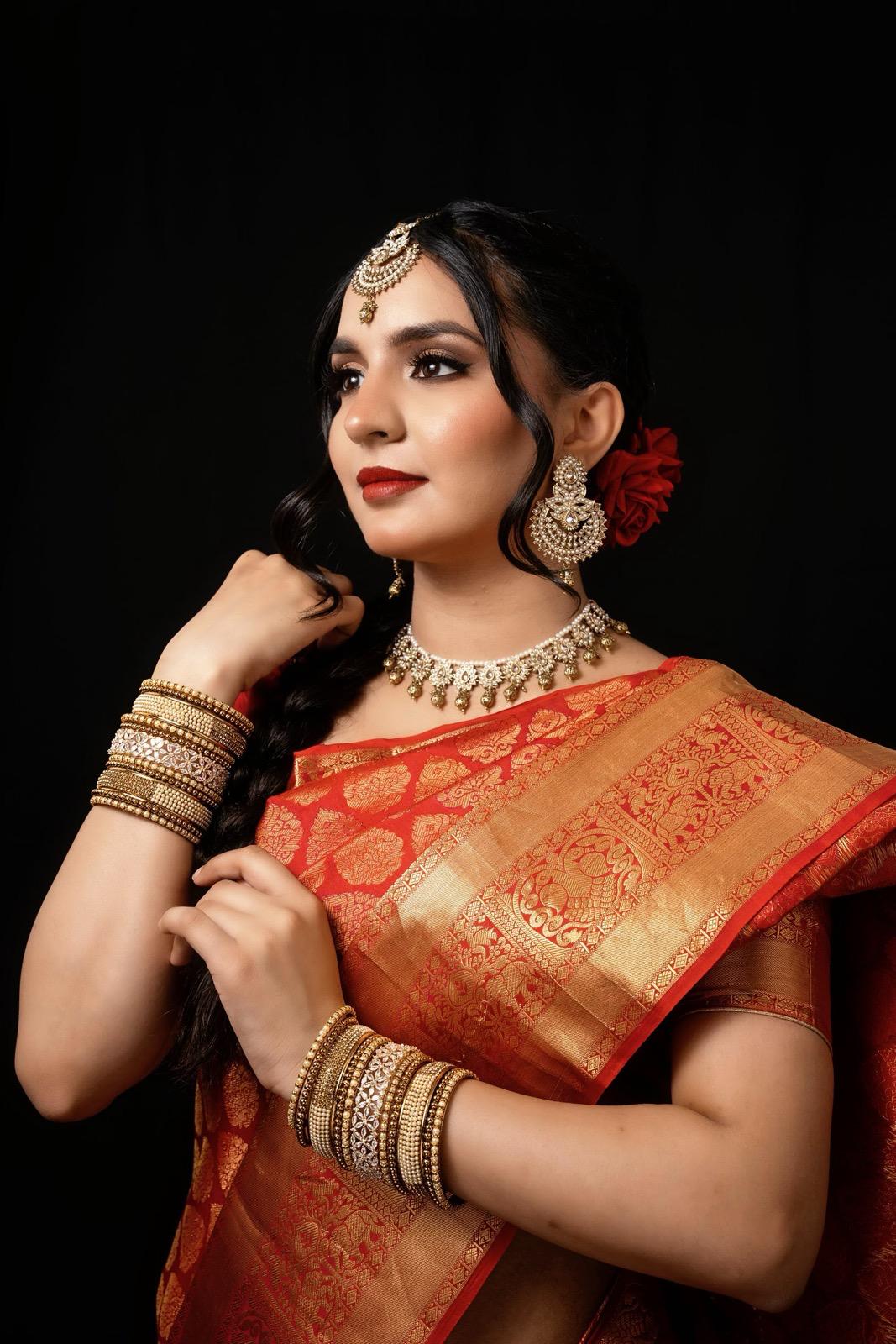 GOLDEN Necklace, Earrings & Tikka Set | Indian Jewelry | South Asian Jewelry | Tikka | Earings | Danglers | Partywear