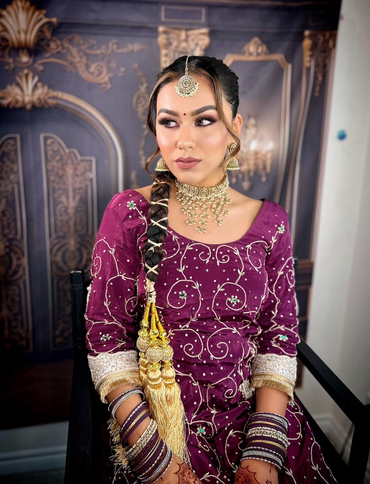 GOLDEN Necklace, Earrings & Tikka Set | Indian Jewelry | South Asian Jewelry | Tikka | Jhumkas | Danglers | Partywear | Golden Set