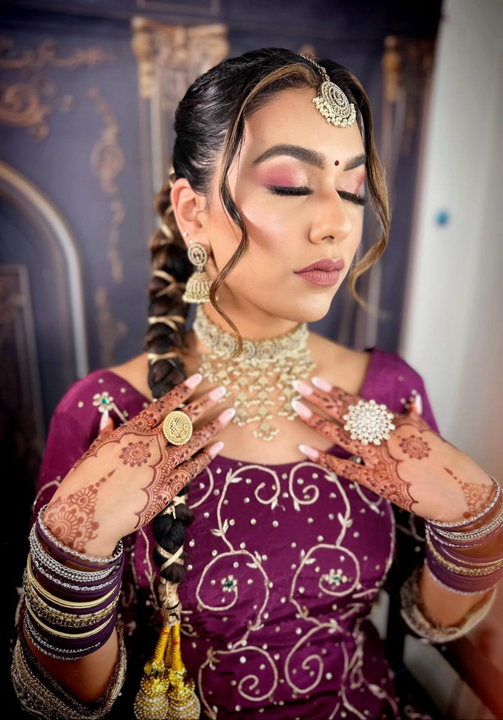 GOLDEN Necklace, Earrings & Tikka Set | Indian Jewelry | South Asian Jewelry | Tikka | Jhumkas | Danglers | Partywear | Golden Set