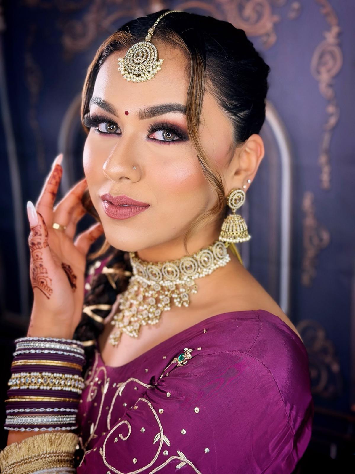 GOLDEN Necklace, Earrings & Tikka Set | Indian Jewelry | South Asian Jewelry | Tikka | Jhumkas | Danglers | Partywear | Golden Set