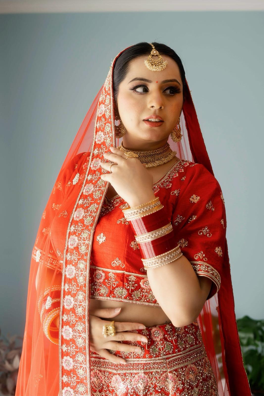 Bridal GOLD Necklace, Earrings & Tikka Set | Indian Jewelry | South Asian Jewelry | Tikka | Golden Necklace Set Bridal | Gold Necklace