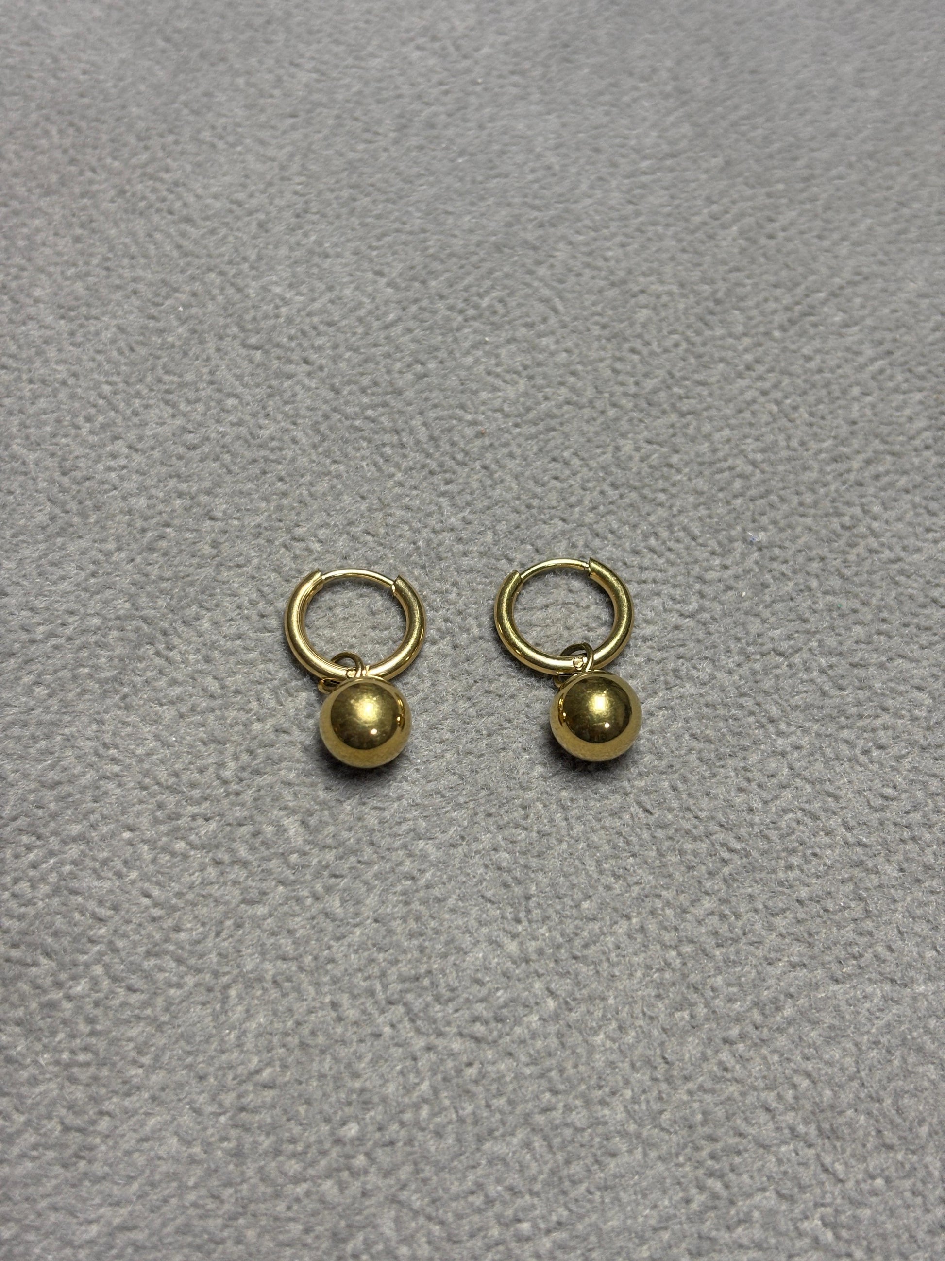 Golden Glow Orb Hoop Earrings – Gold Plated Everyday Luxe