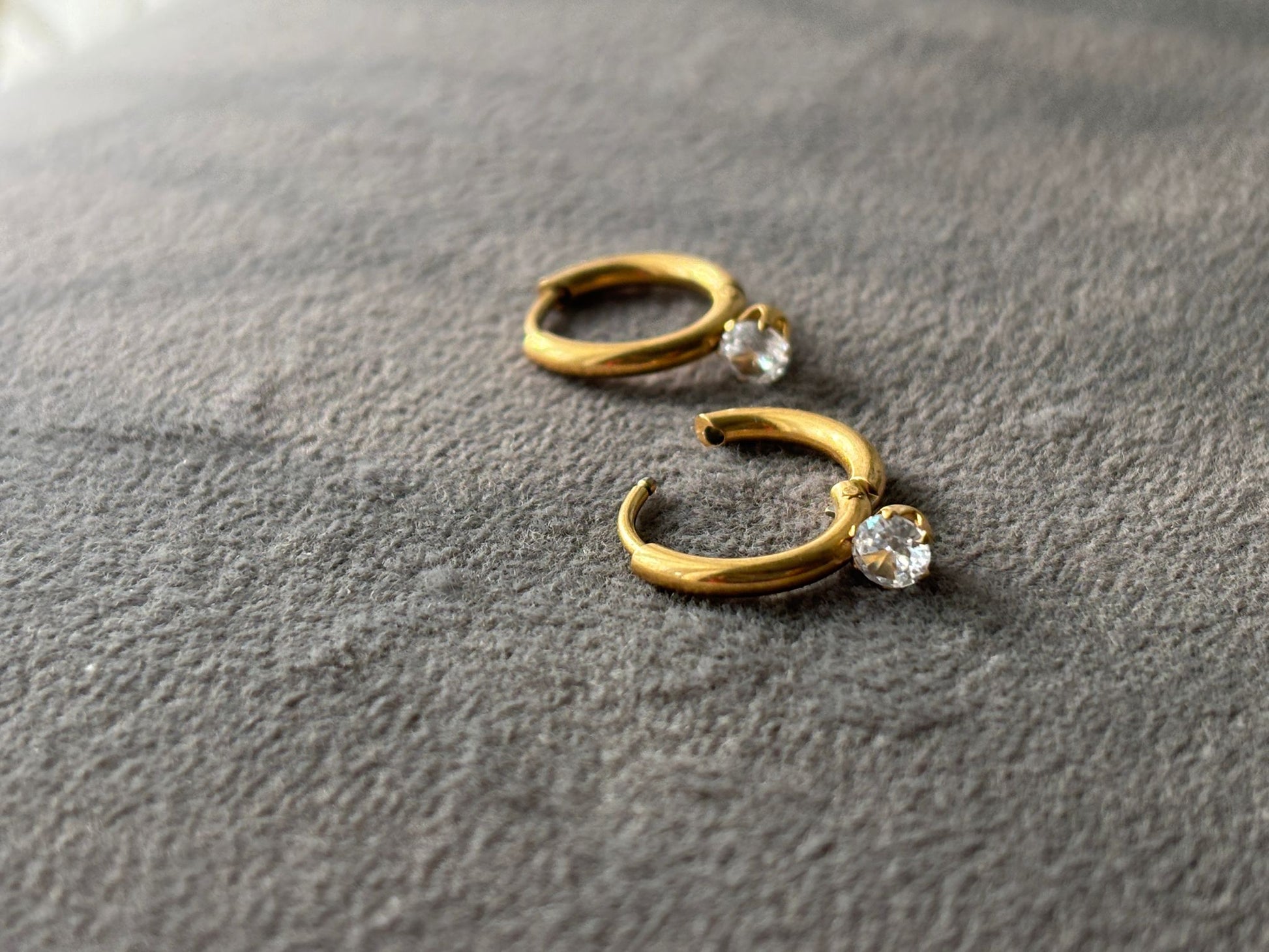 "Abstract Wavy Gold Drop Earrings