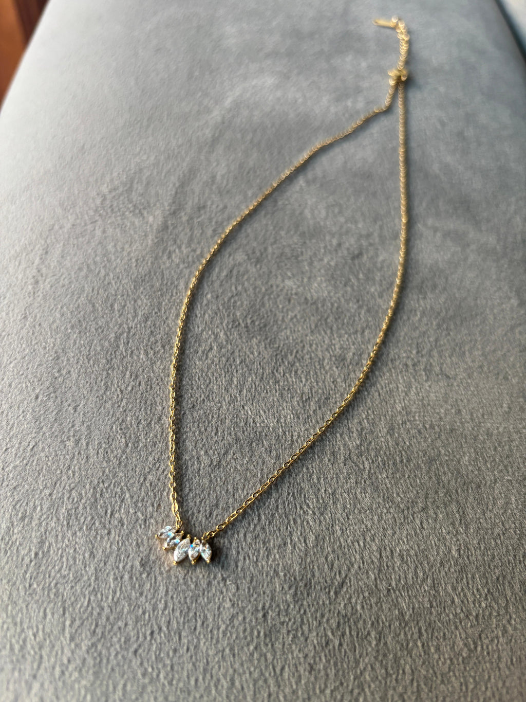 Diamondette Fan Necklace
